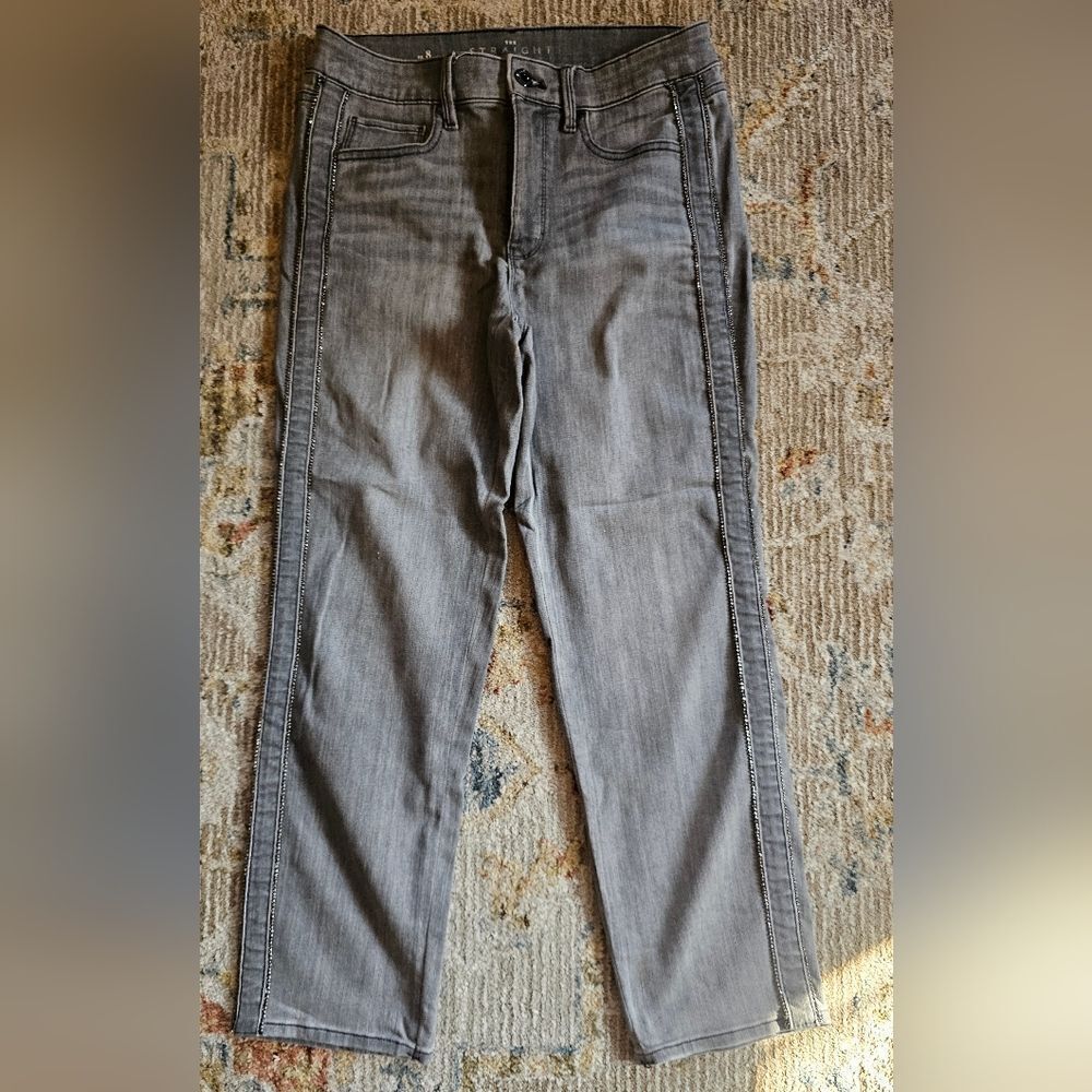 White House Black Gray, High Rise, Beaded Jeans Size 8 With 26-in Inseam